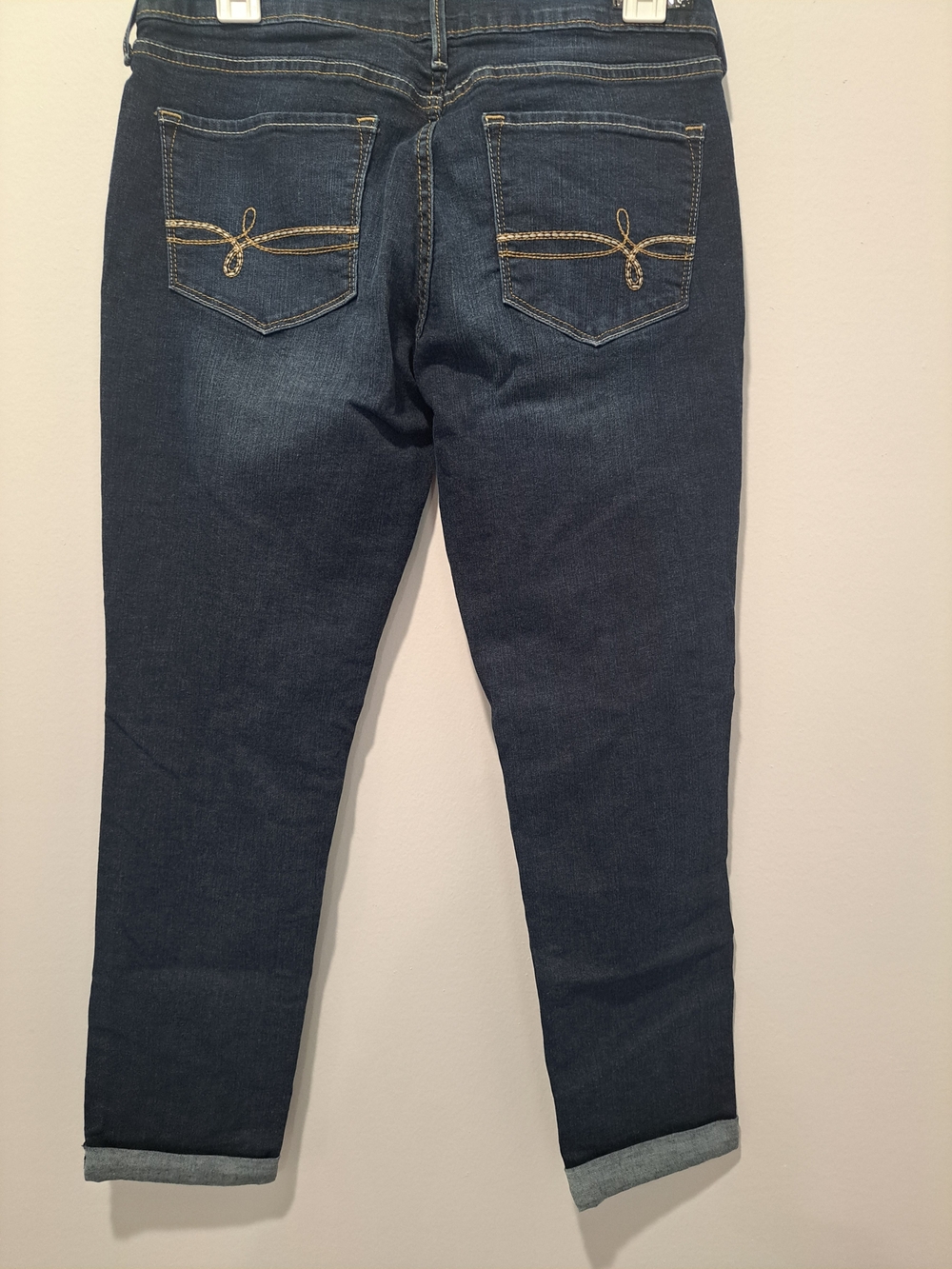 Women's Low-Rise Boyfriend Jeans - Dark Blue Ripped - Picture 3 of 5